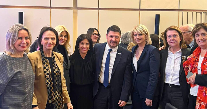 Η Δήμαρχος Σπετσών Ευγενία Φραγγιά, παρευρέθηκε στην εκδήλωση της Περιφέρειας Αττικής