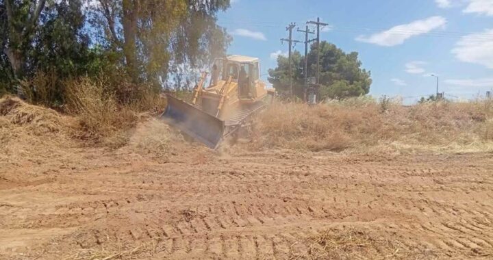 Συνεχίζονται οι εργασίες καθαρισμού ρεμάτων στην ΠΕ Αργολίδας από την Περιφέρεια Πελοποννήσου